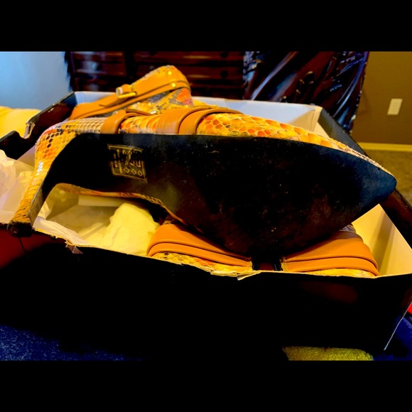 Fake python skin booties - Picture 2 of 3